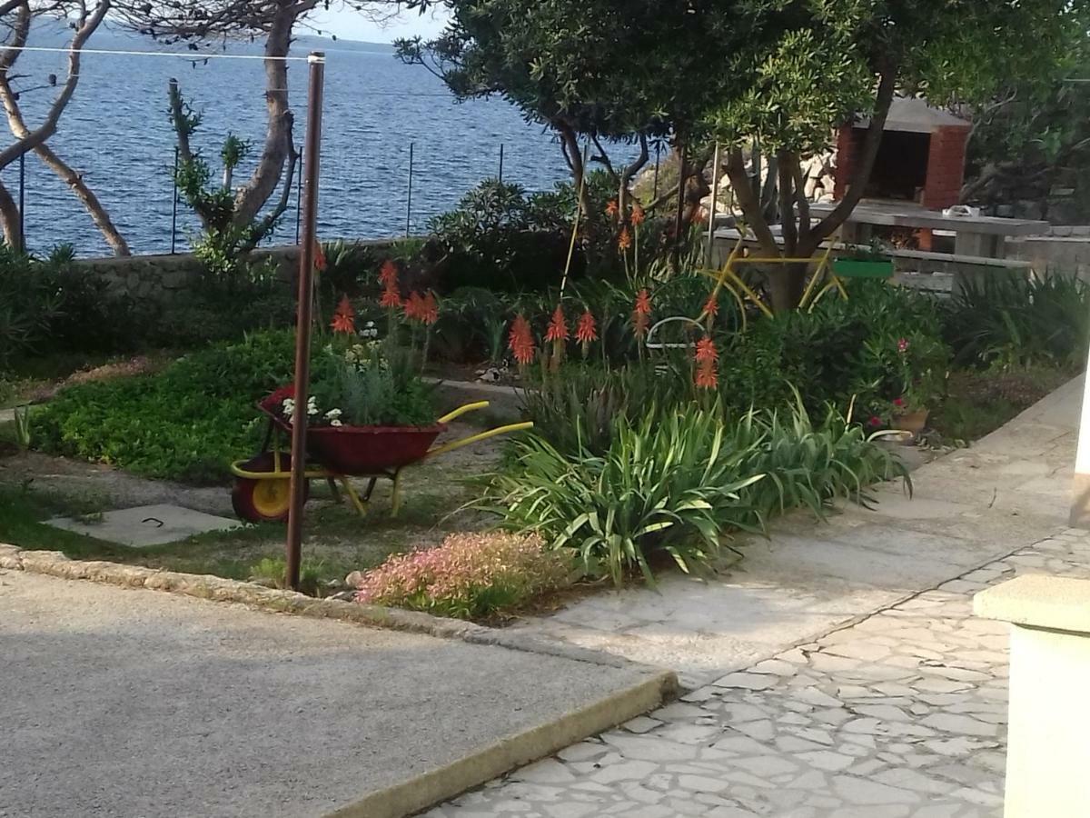 Apartment Rojal Mali Losinj Ngoại thất bức ảnh